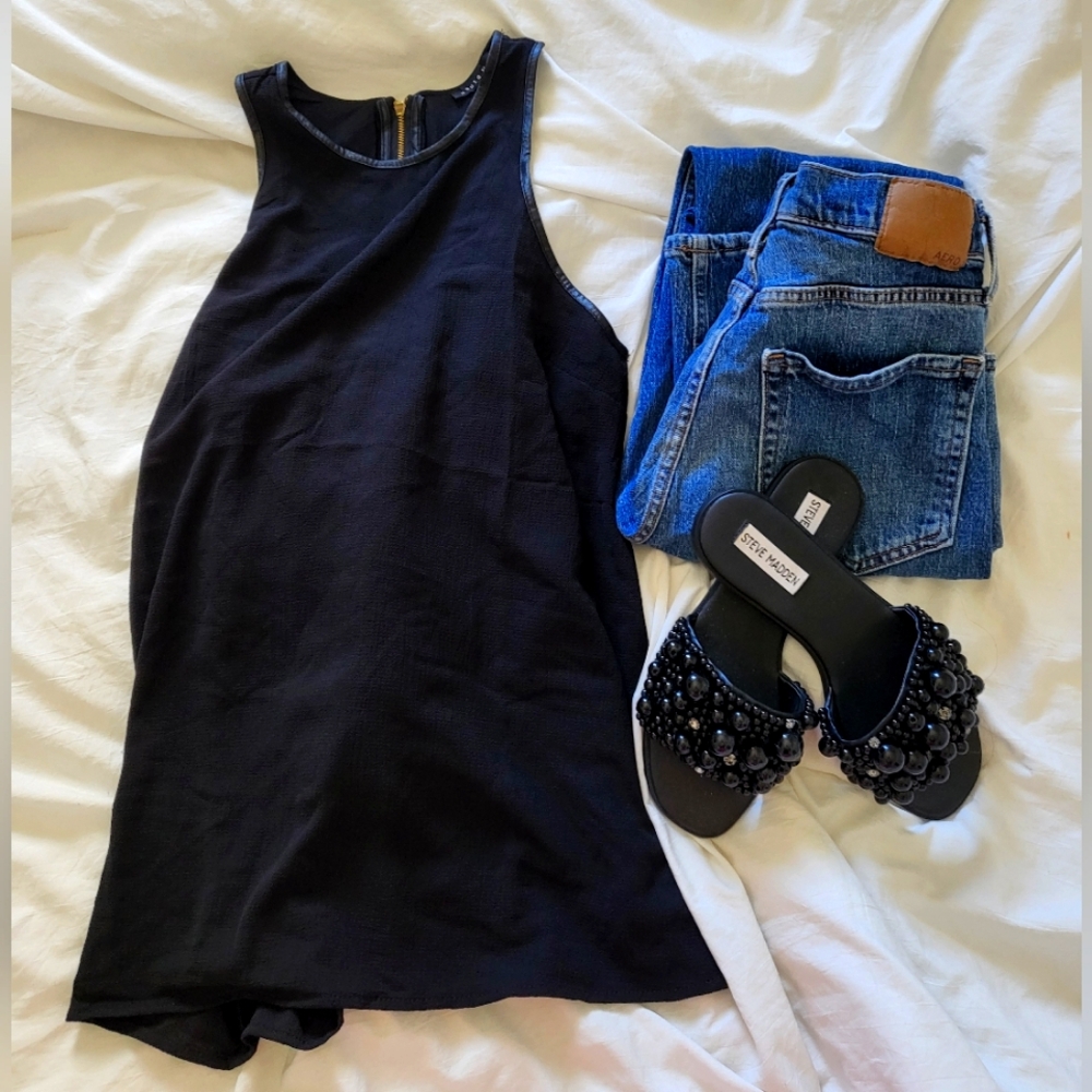 Nwt Chic Black Sleeveless Tank Top